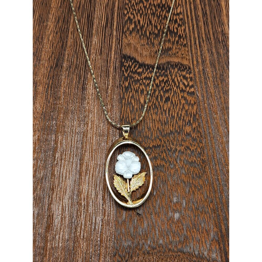 Vintage Floral Gold Tone Oval Pendant w/ Mother of Pearl, Original Chain, 18"